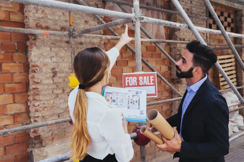 Lot Size and Renovation vs. Rebuild Decisions - Reeland Investments